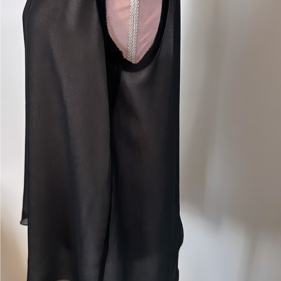 Beautiful BR Blouse Tank - Picture 2 of 7